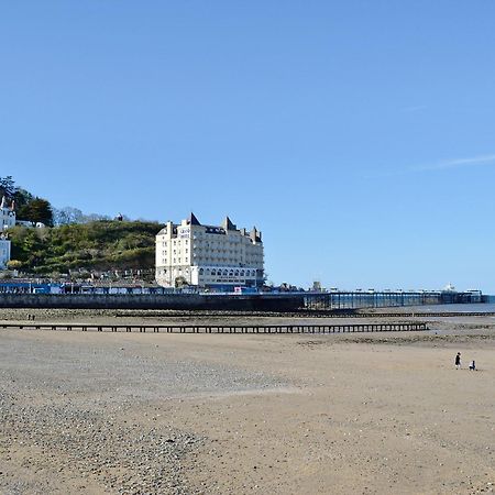Granary Cottage Penrhyn Bay Exterior foto