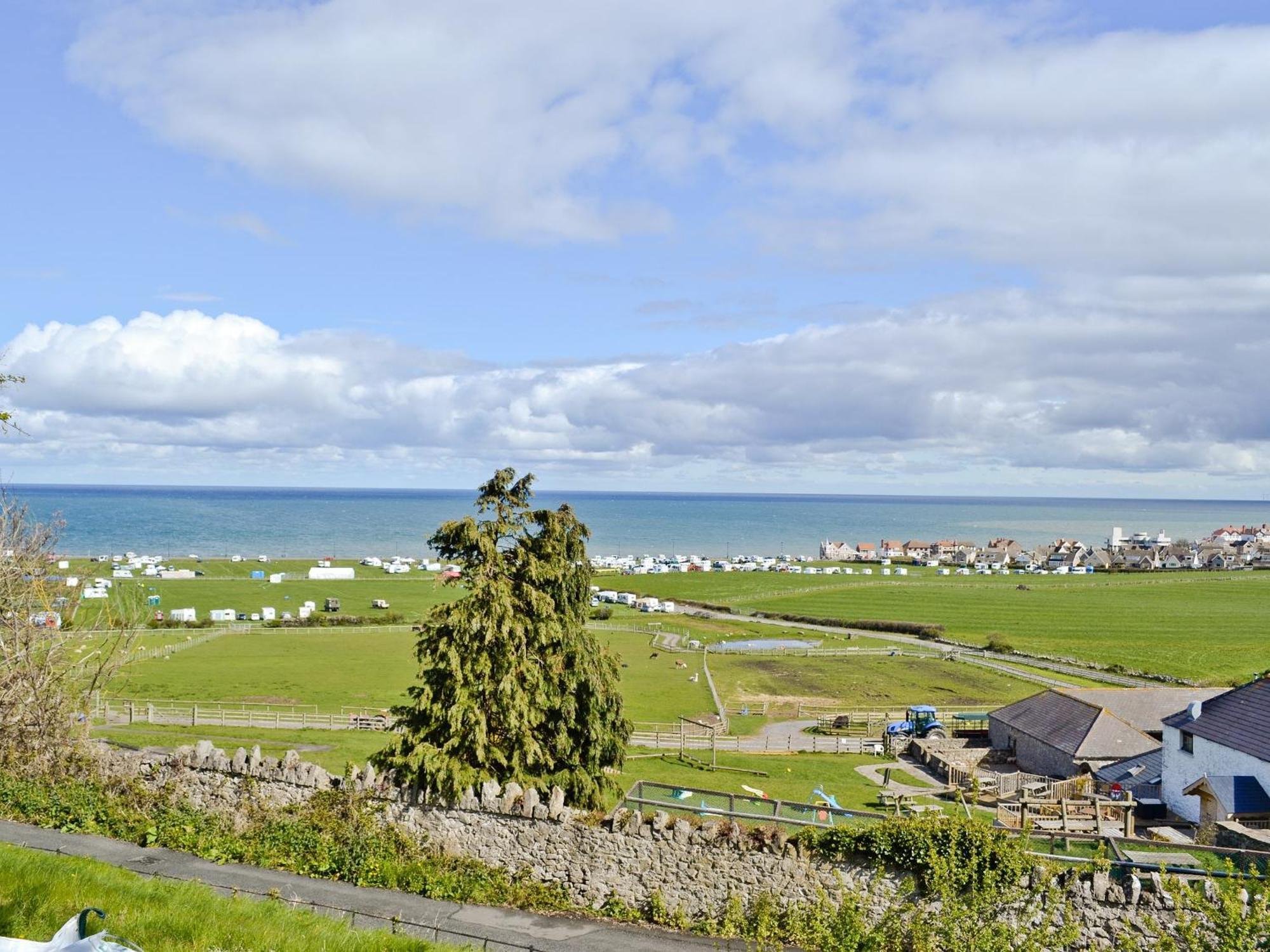 Granary Cottage Penrhyn Bay Exterior foto